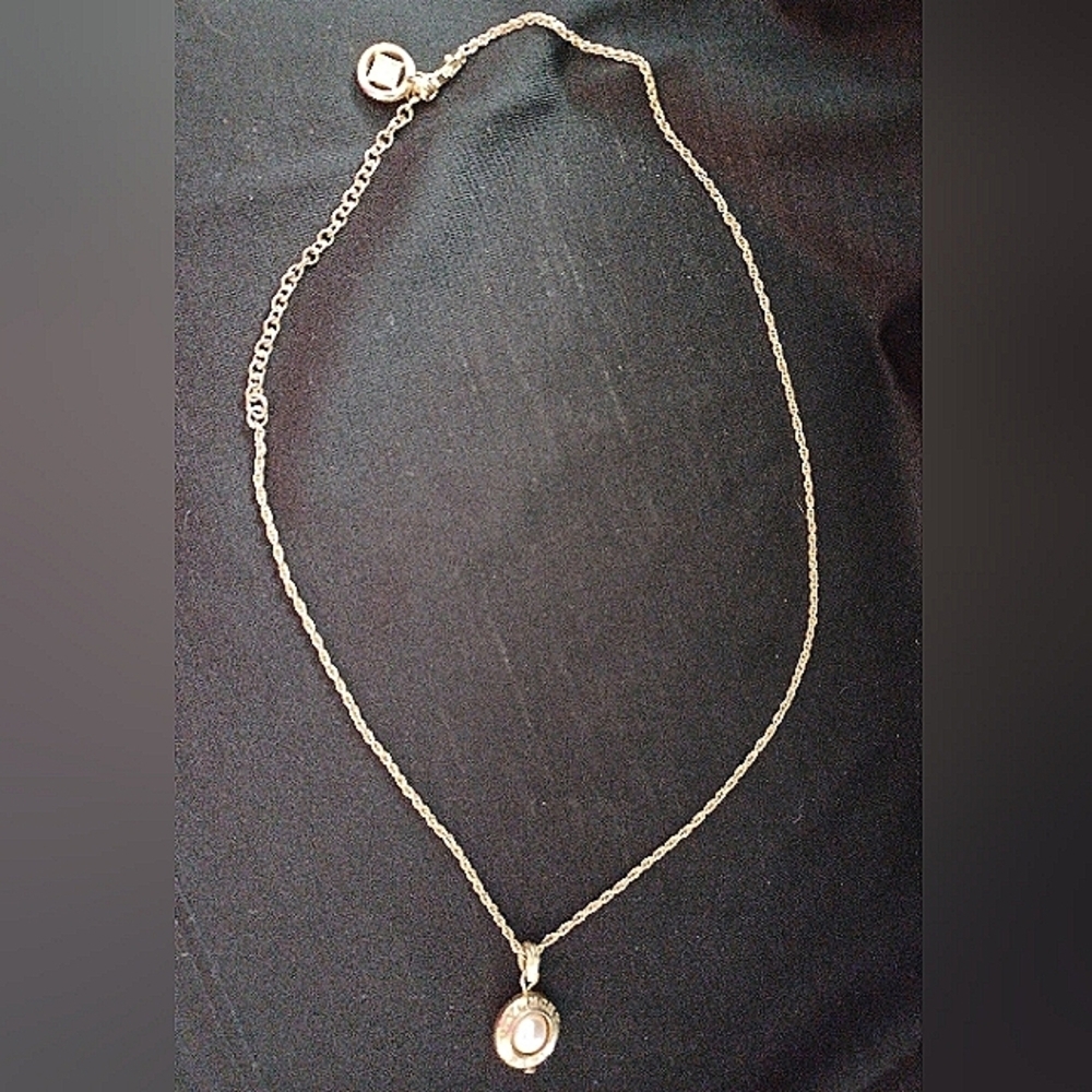 Rare‎ Givenchy Paris Faux Pearl Matte Gold Necklace Vintage 1980s